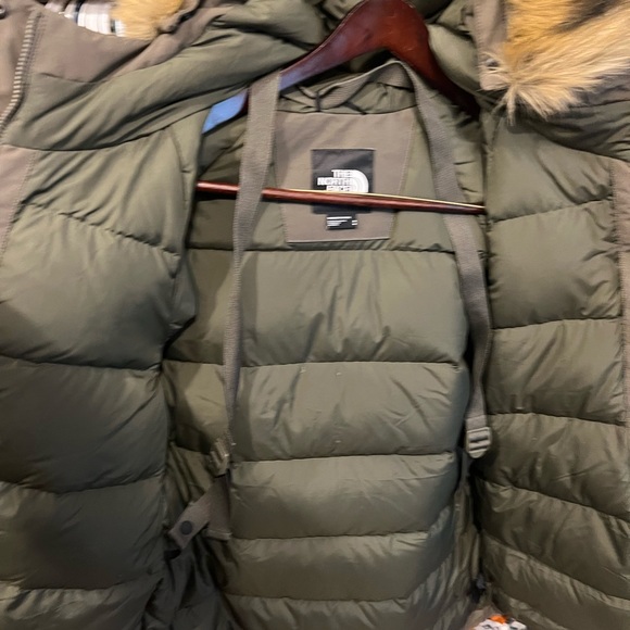 The North Face Arctic Parka. Basically like new. Worn 3 times. Amazingly warm!!! - Picture 2 of 3